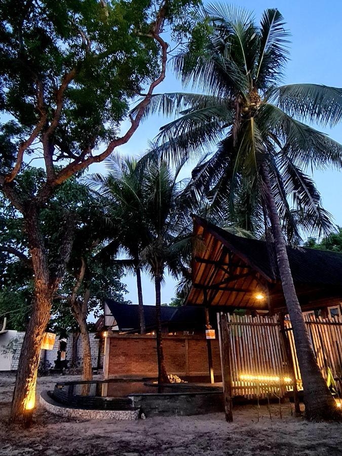 Beach House Penida Ped Buitenkant foto