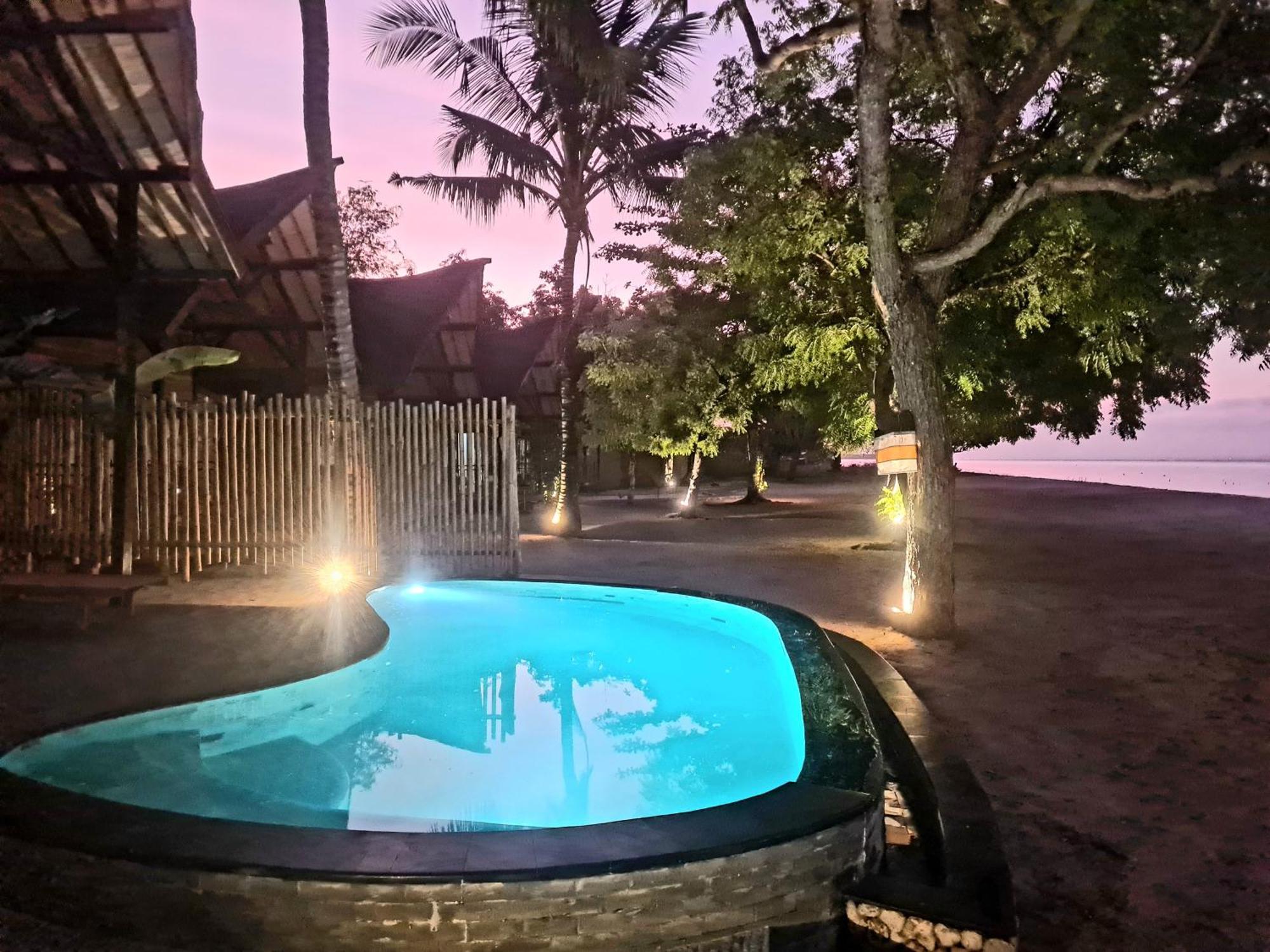 Beach House Penida Ped Buitenkant foto